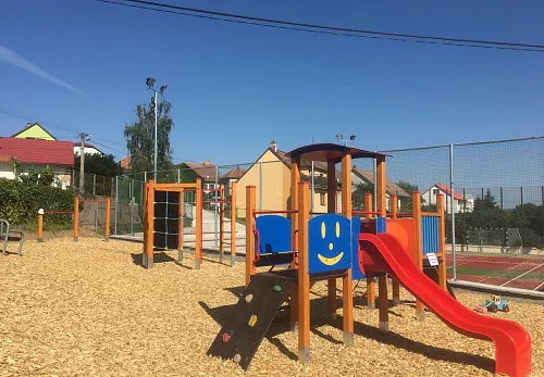 Drobné stavby Projekt dětského hřiště Žlutavy